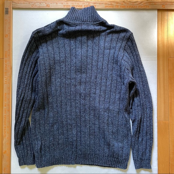 Oscar de la Renta 1/4 Sweater - Picture 10 of 10